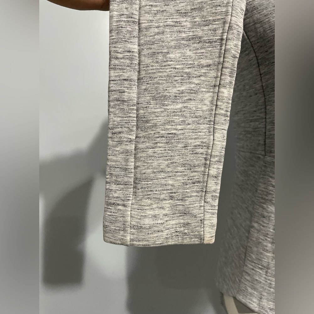 Lululemon Jacket - Picture 5 of 11